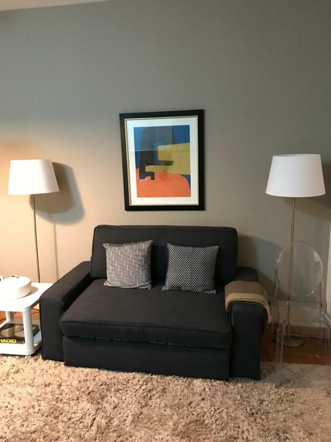 Downtown Free Parking Apartment *