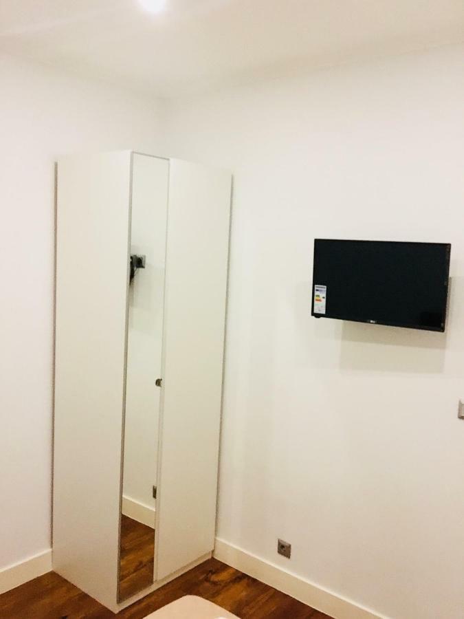 Quarto em Acomodações Particulares Rua Luciano Cordeiro Bhuiyan Family Host