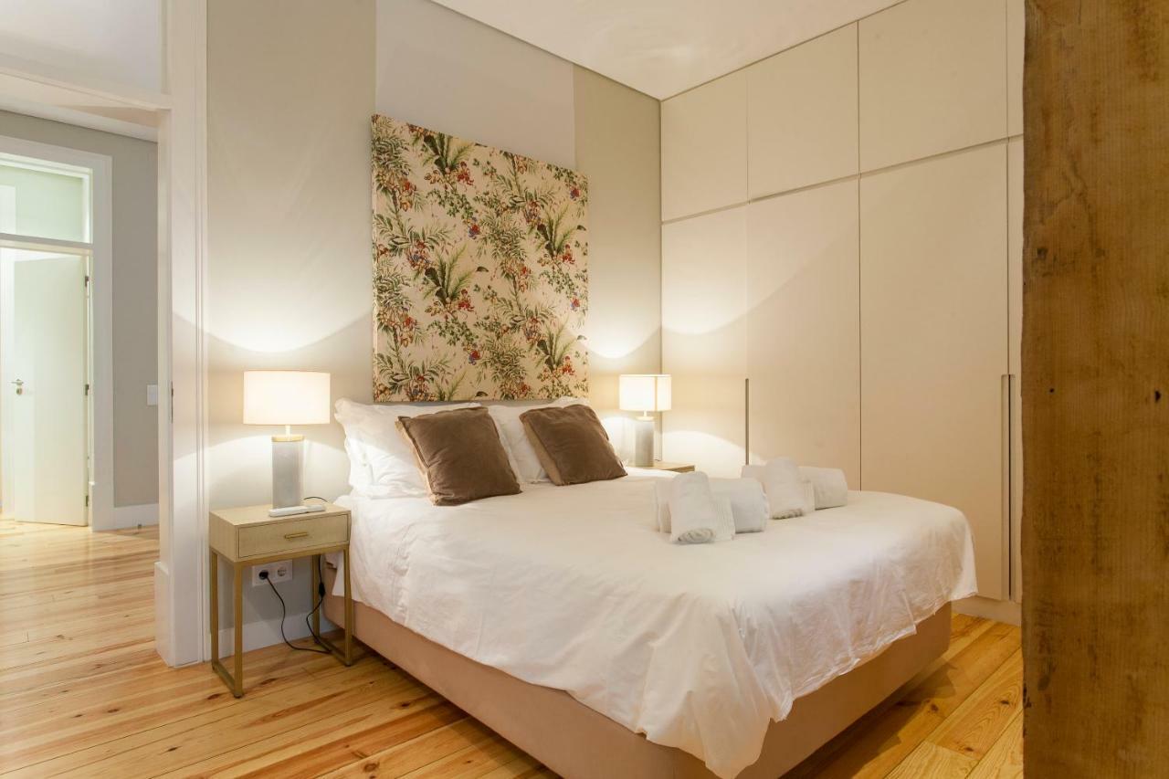 Joivy Deluxe 3br With Workspace By Figueira Sq And Rossio Subway Apartment *