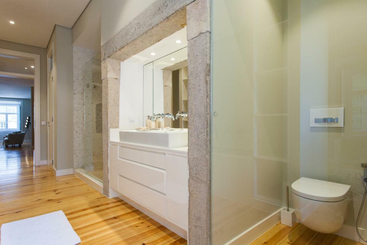 Apartment Joivy Deluxe 3br With Workspace By Figueira Sq And Rossio Subway Lisbon