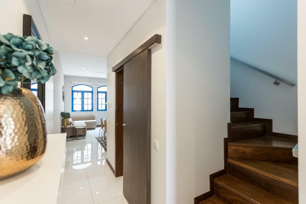Rossio Penthouse Three-bedroom W/ River View And Parking - By Lu Holidays Lisbon