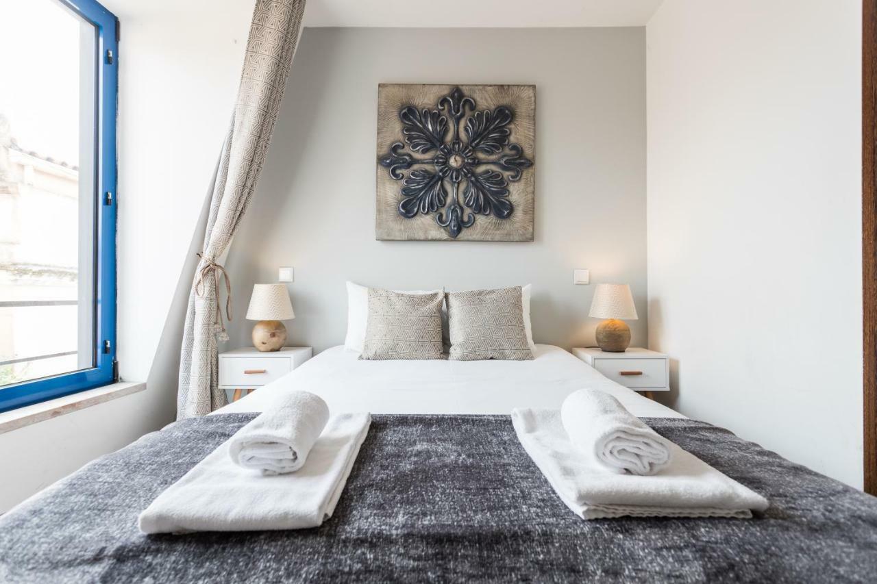 Rossio Penthouse Three-bedroom W/ River View And Parking - By Lu Holidays Apartment Lisbon