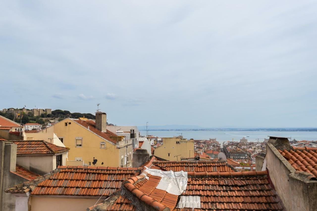 Rossio Penthouse Three-bedroom W/ River View And Parking - By Lu Holidays Lisbon
