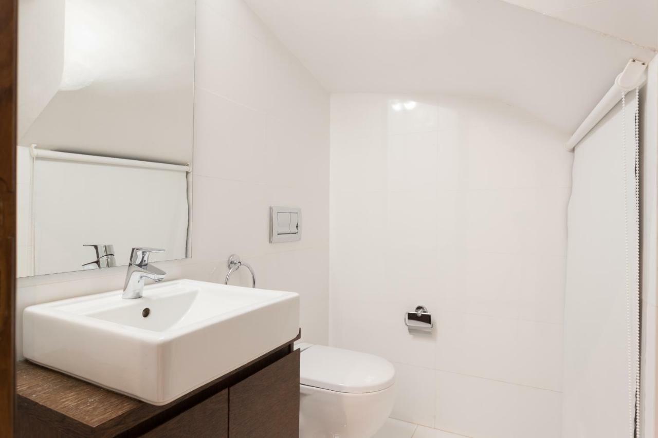 Rossio Penthouse Three-bedroom W/ River View And Parking - By Lu Holidays Apartment Lisbon
