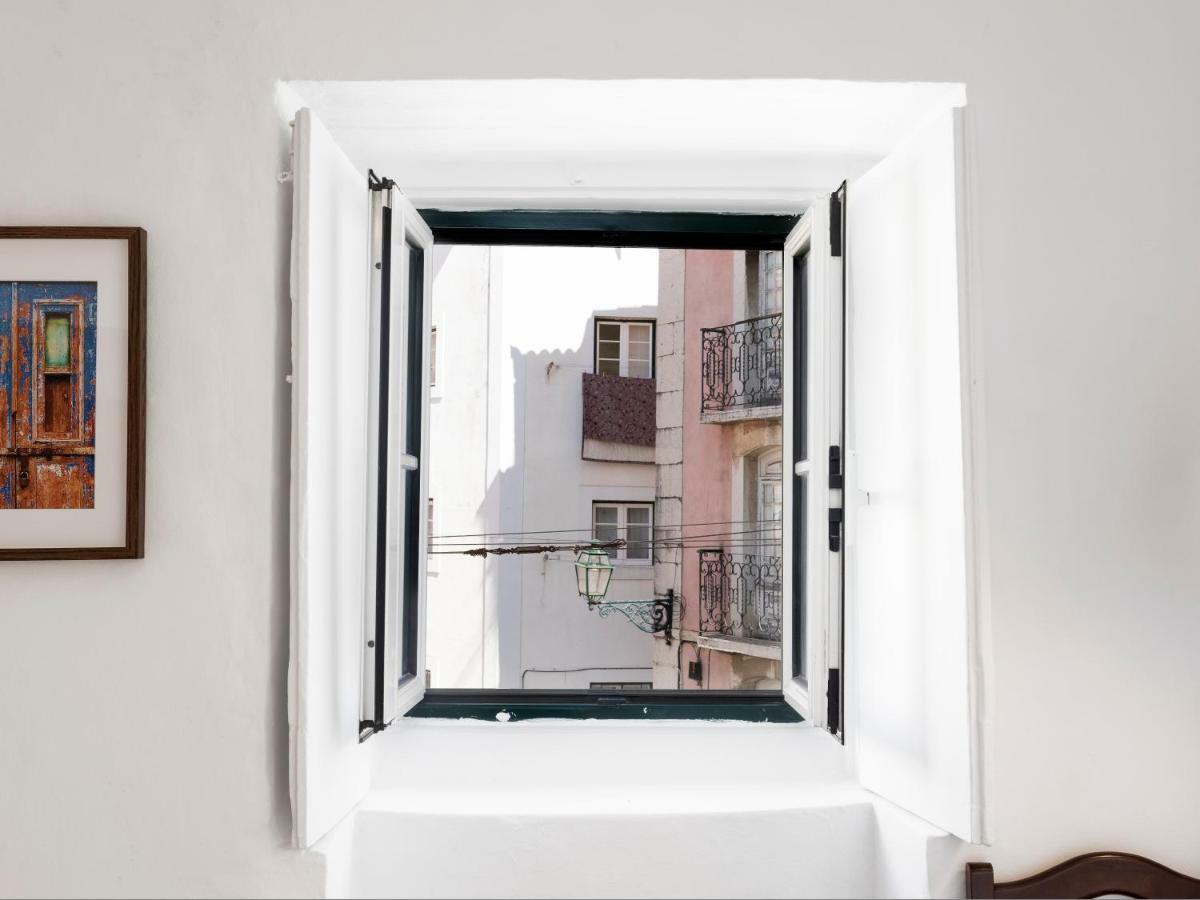 Alfama Street View * Lisboa