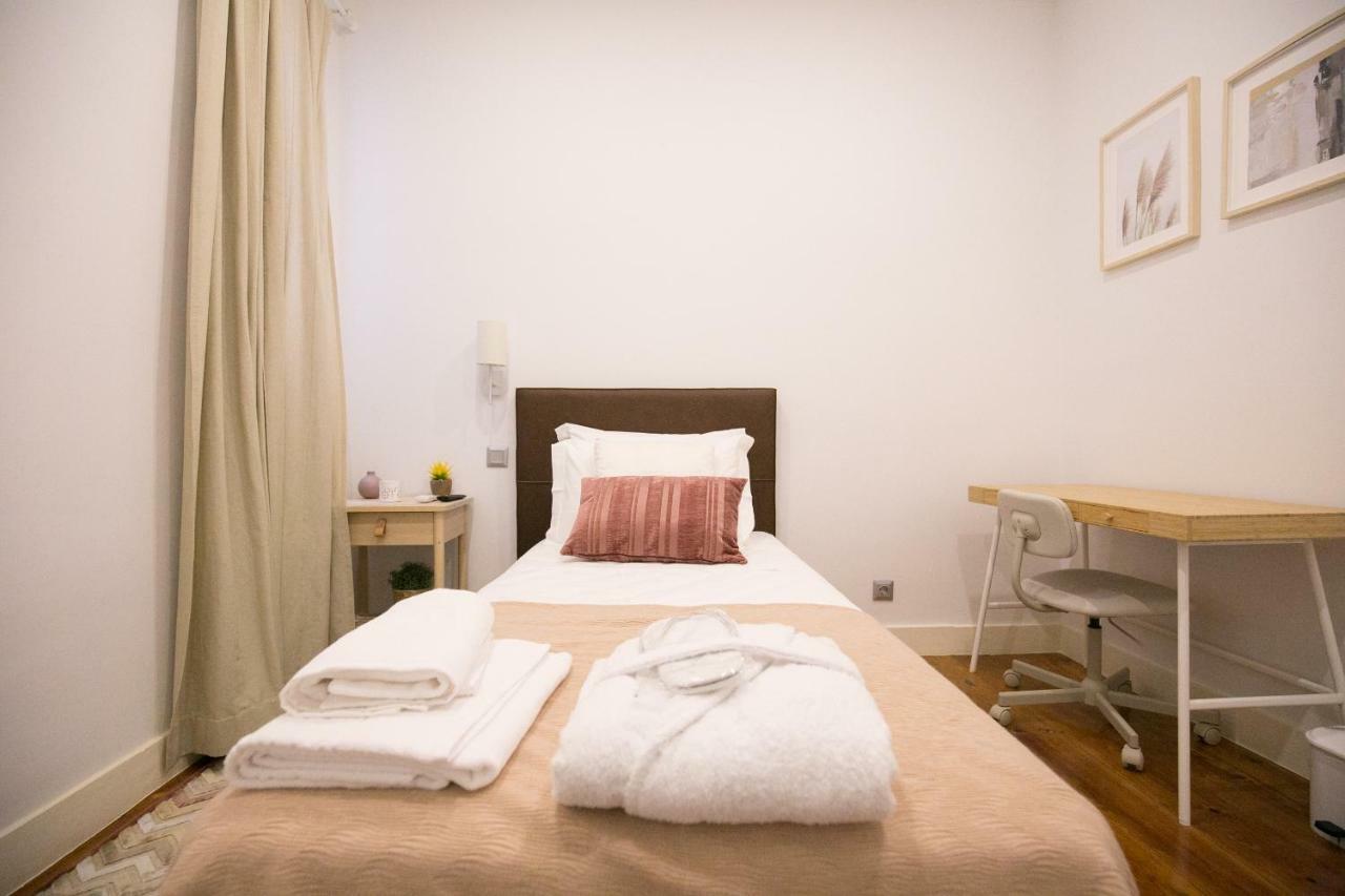 Homestay Rua Luciano Cordeiro Bhuiyan Family Host Lisbon