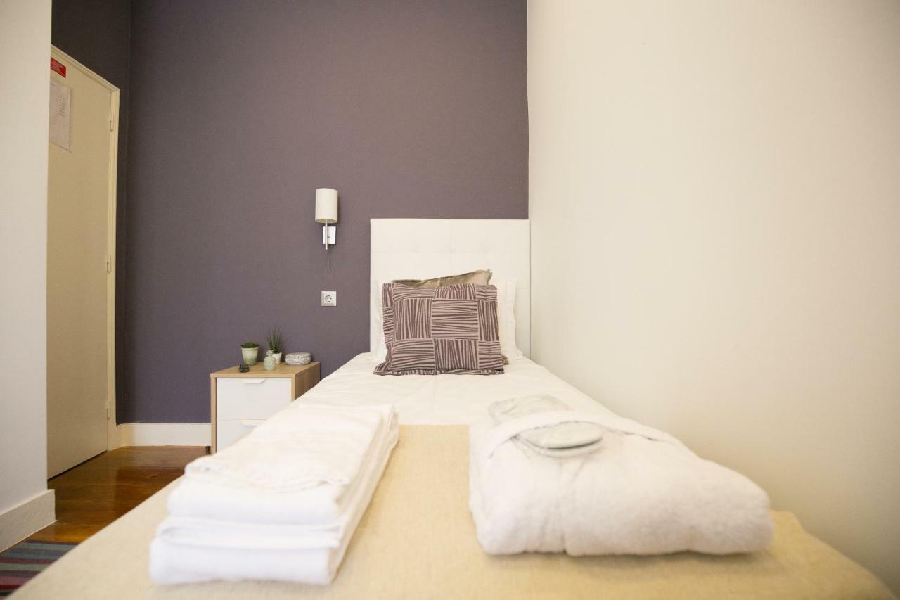 Homestay Rua Luciano Cordeiro Bhuiyan Family Host Lisbon