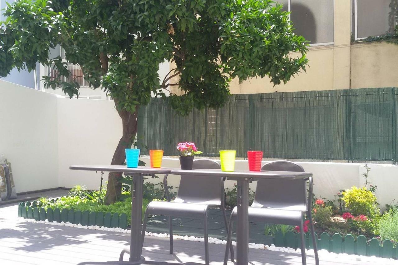 Sunny Orange Garden In Apartamento