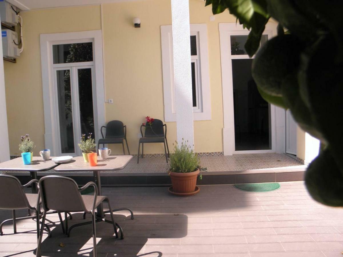 Sunny Orange Garden In Apartamento *
