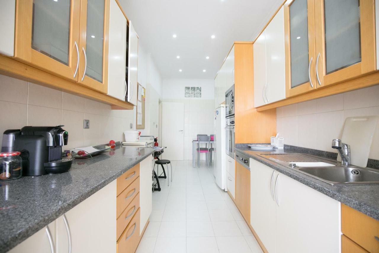 Homestay Rua Luciano Cordeiro Bhuiyan Family Host Lisbon