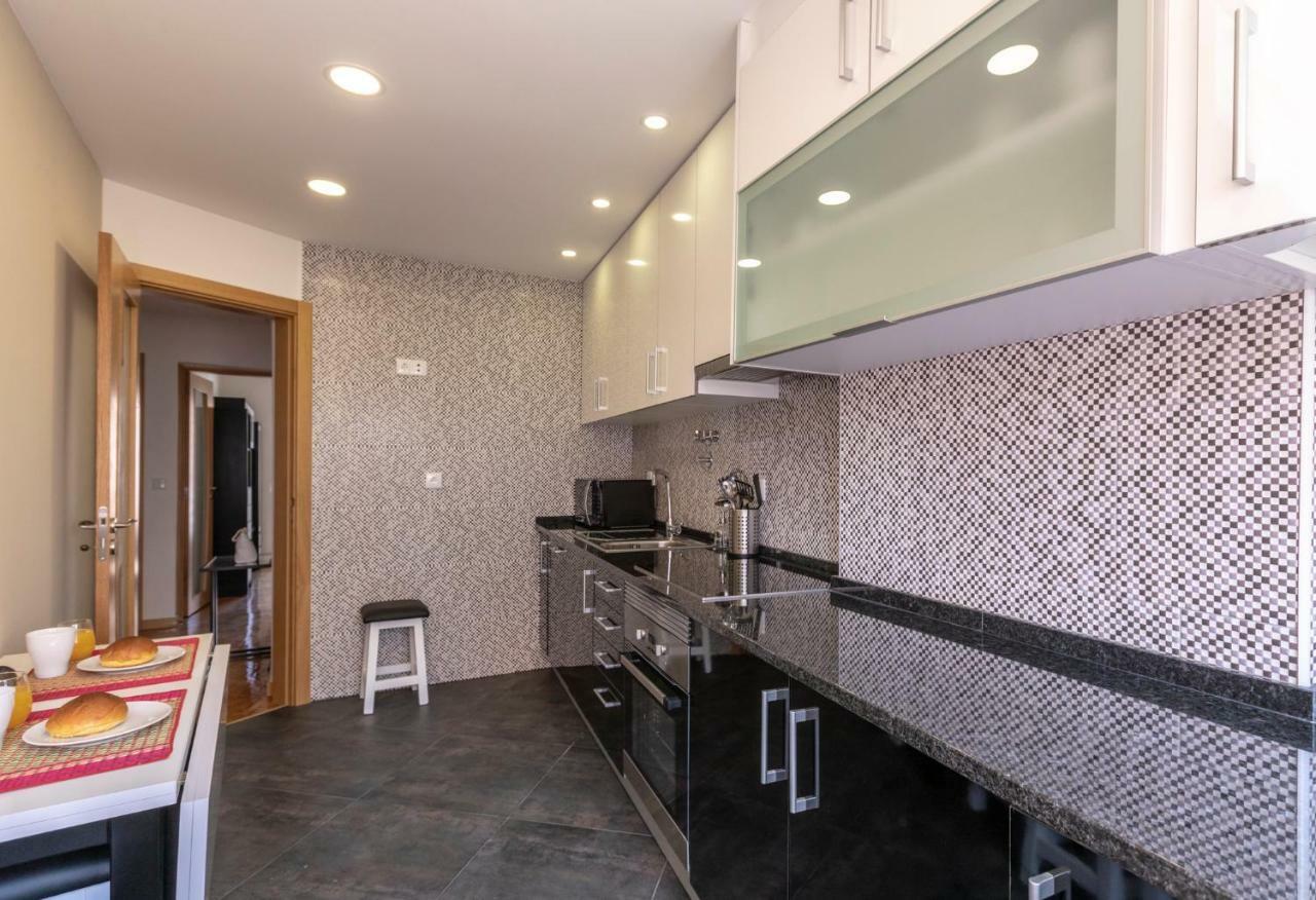 Apartment Like-home-t3 Apt-campolide, Near Amoreiras Mall Lisbon