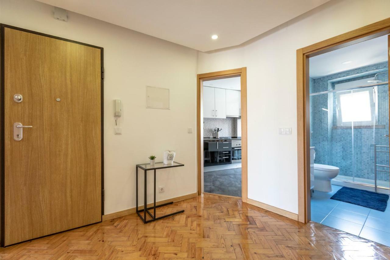 Like-home-t3 Apt-campolide, Near Amoreiras Mall Apartment *