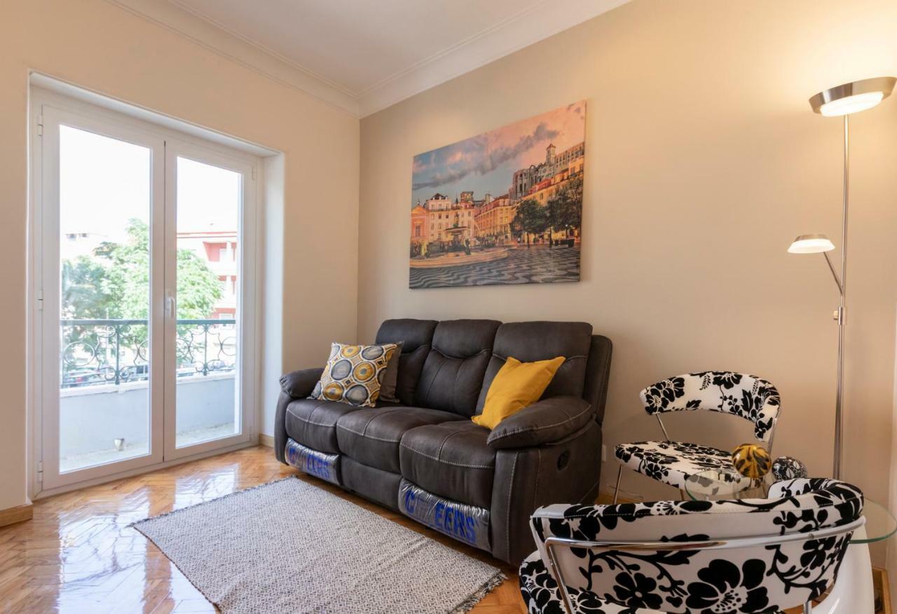 Apartment Like-home-t3 Apt-campolide, Near Amoreiras Mall Lisbon