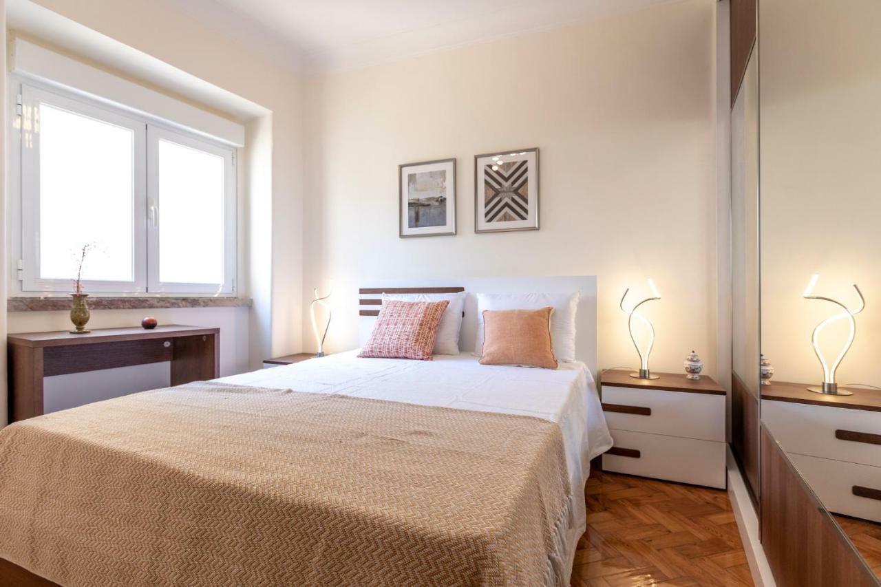 Like-home-t3 Apt-campolide, Near Amoreiras Mall * Lisbon