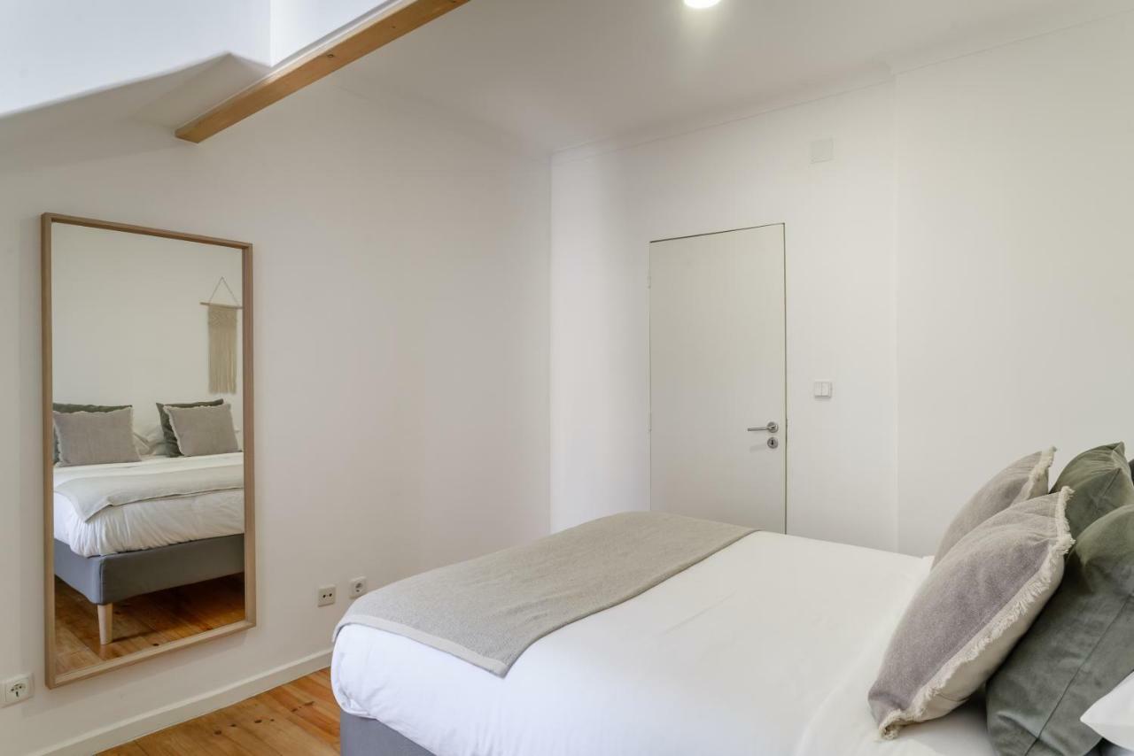 Charming Apartment- Authentic Experience In Graca * Lisbon
