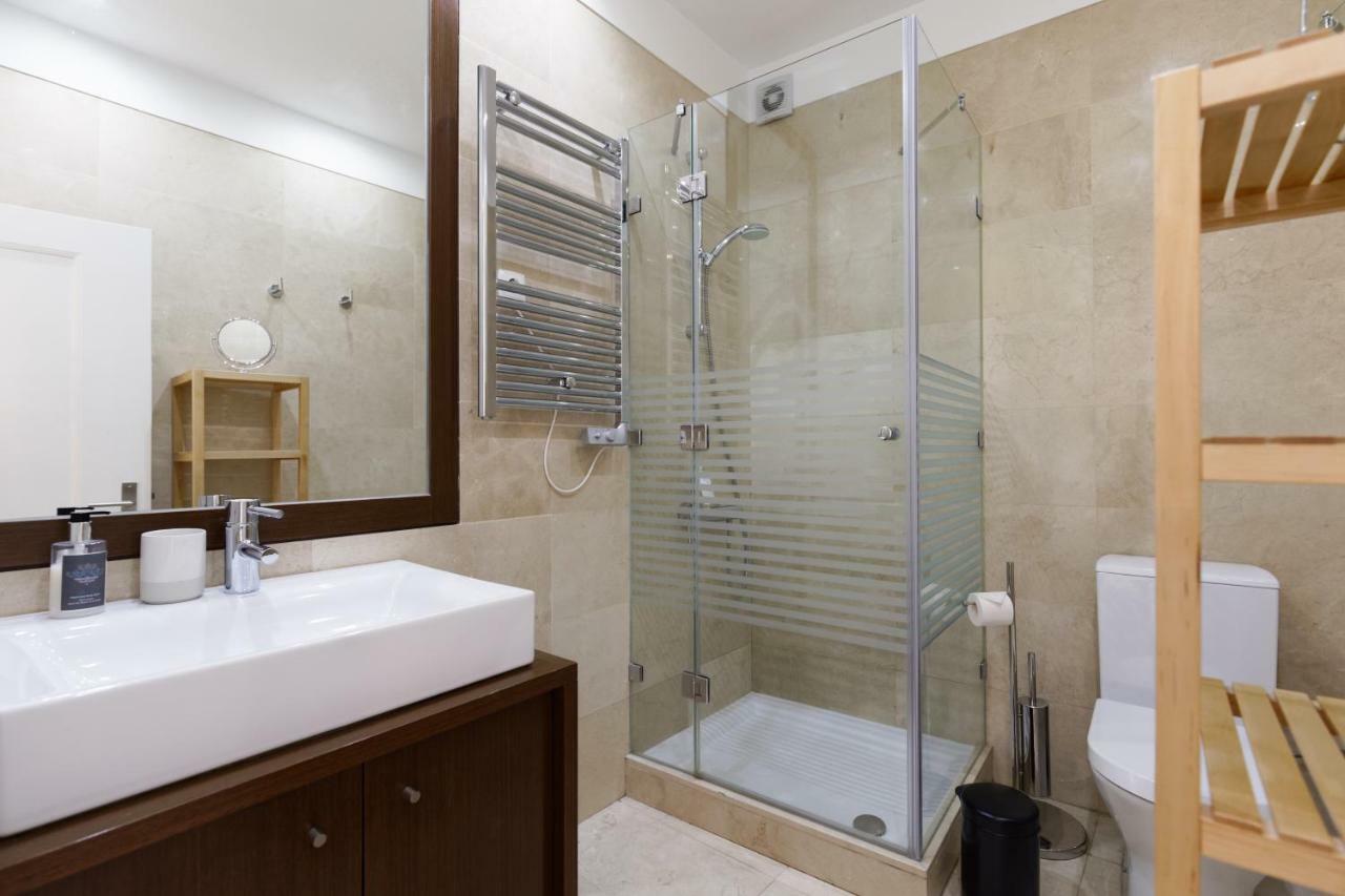 Boutique Chiado Duplex Apartment *