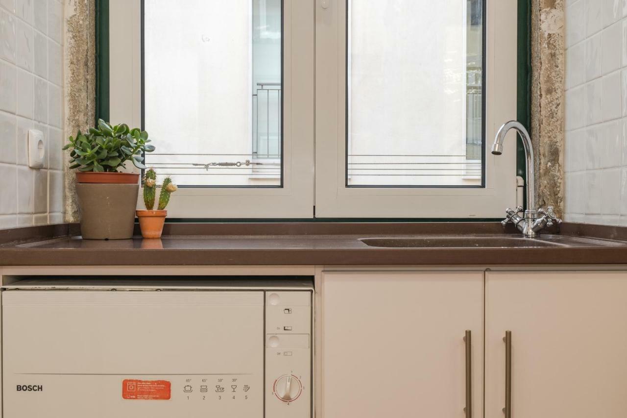 Trombeta In Bairro Alto - *