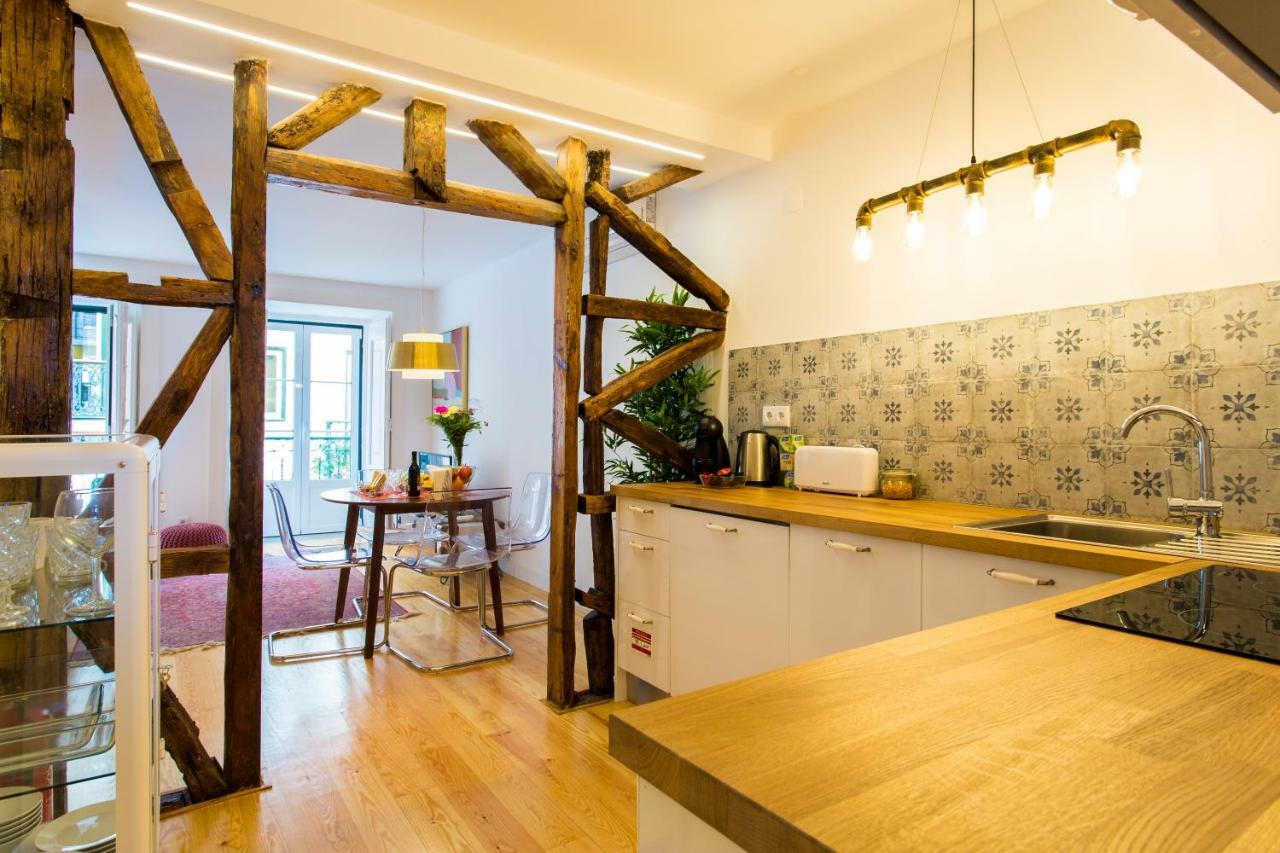 Brand New Bairro Alto Old Style Apartment *