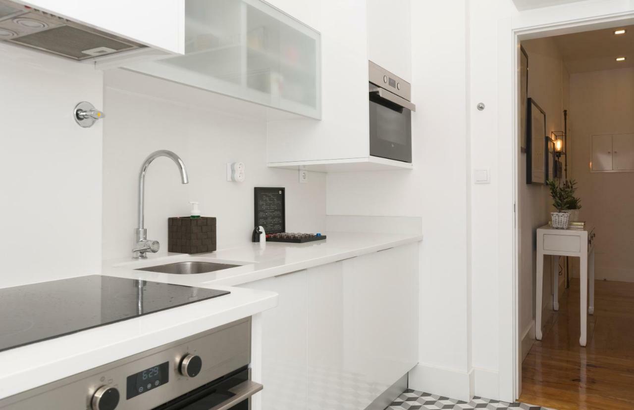 Apartment Center