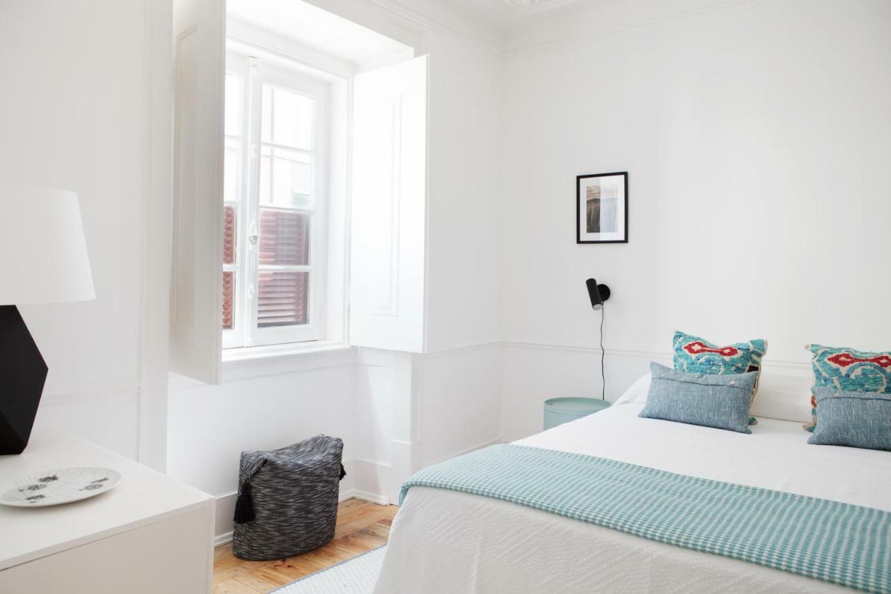 Apartment Renovated Charming With Terrace In Lapa Lisbon