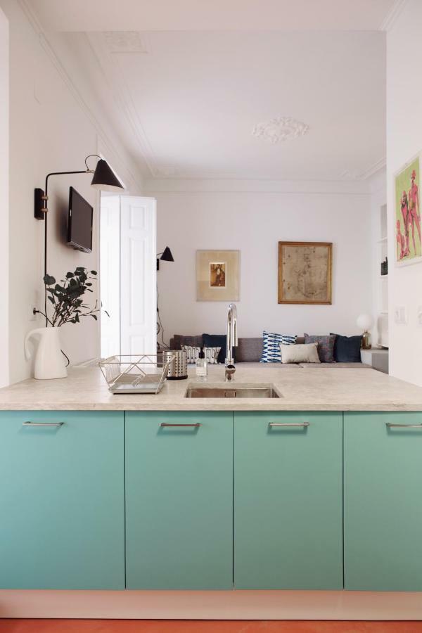 Renovated Charming With Terrace In Lapa Apartment