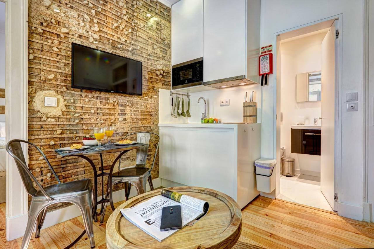 Downtown Lovers Apartments: Costa Do Castelo