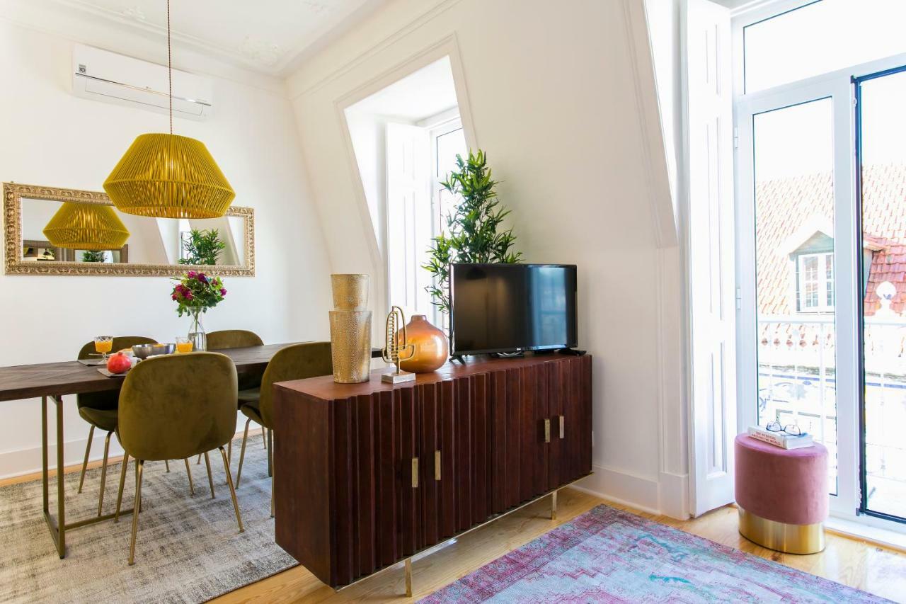 2 Beautiful Upscale Flat Embracing Tejo! Apartment *