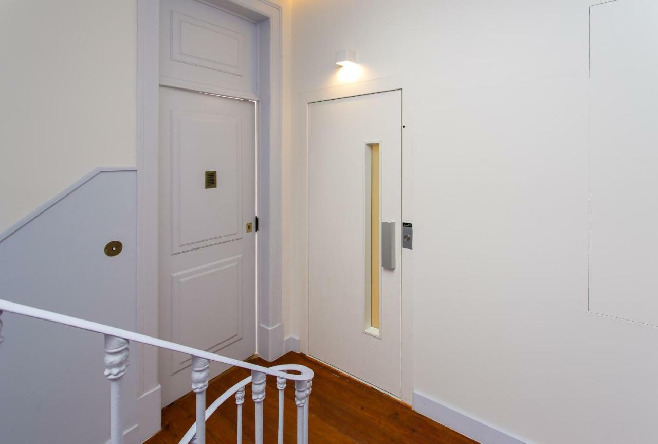Joivy Gorgeous 3br With Balcony Nearby Time Out Market Apartment *