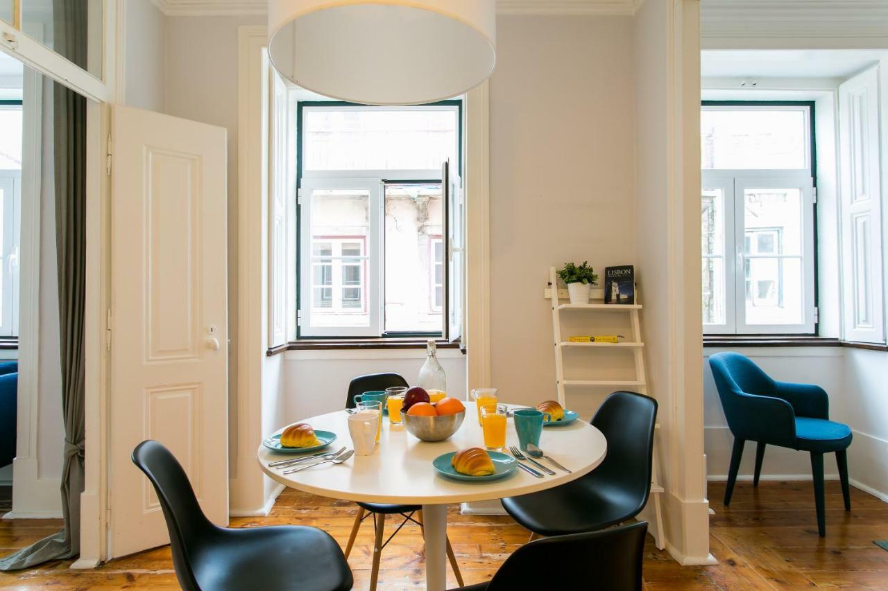 Apartment Joivy Splendid 2br Flat In Bairro Alto, Nearby Luis De Camoes Square Lisbon