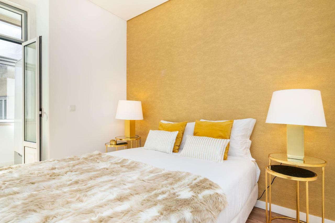 Whome | Golden Premium
