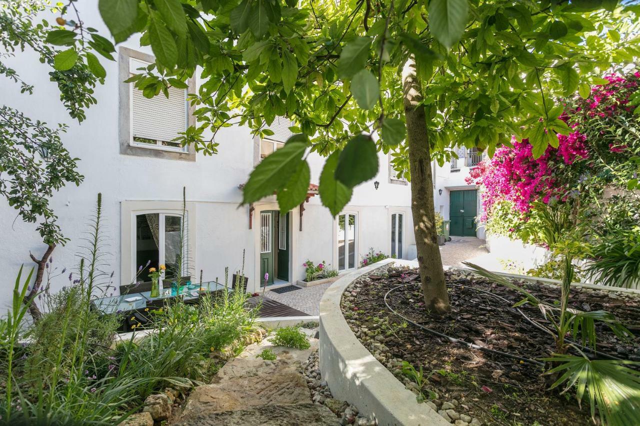 Apartment Fragrant Garden Lisbon