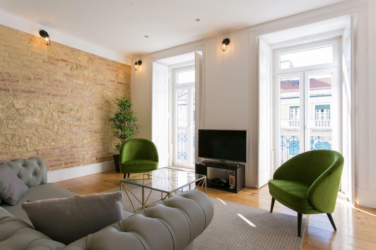 Joivy Gorgeous 3br With Balcony Nearby Time Out Market Apartment