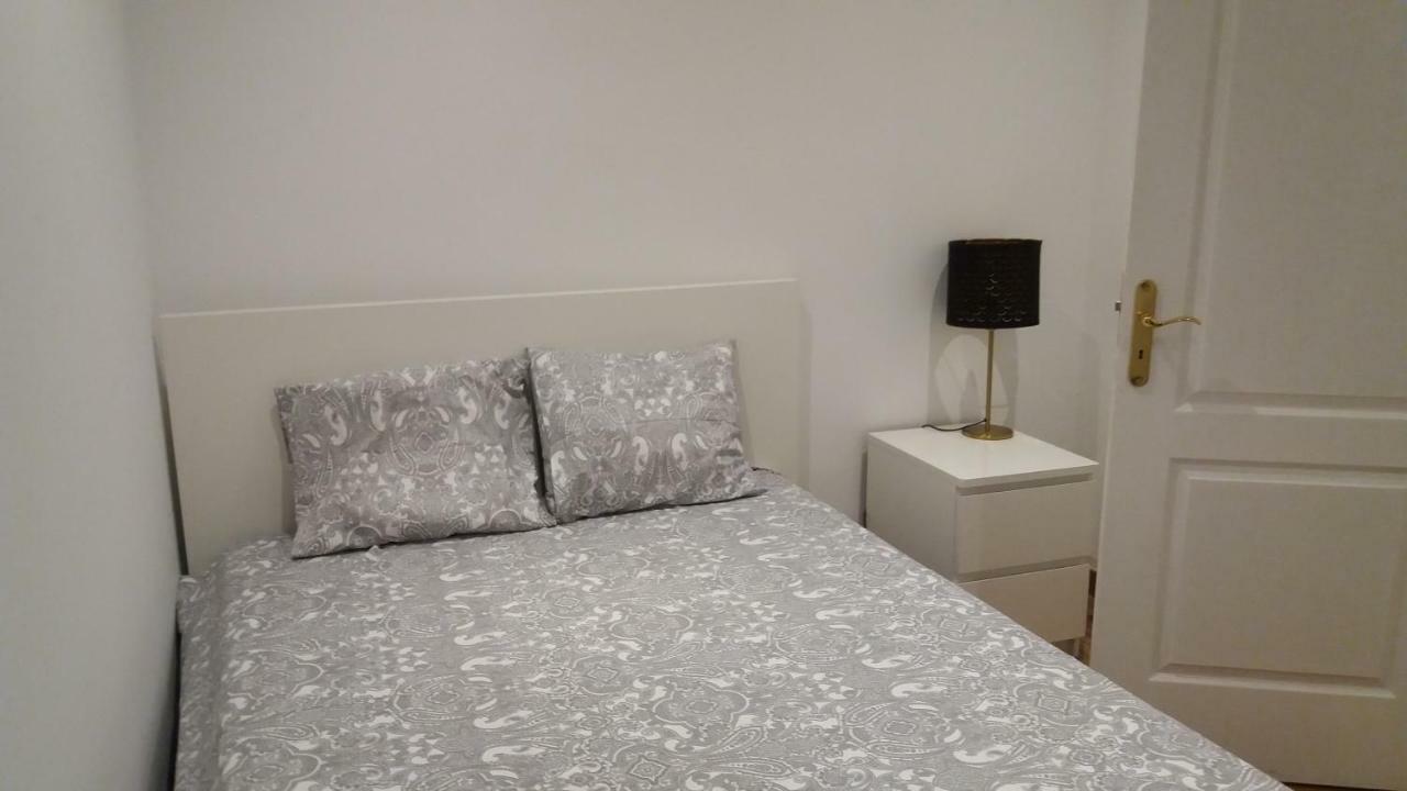 Ajuda - Tram Line Apartment *