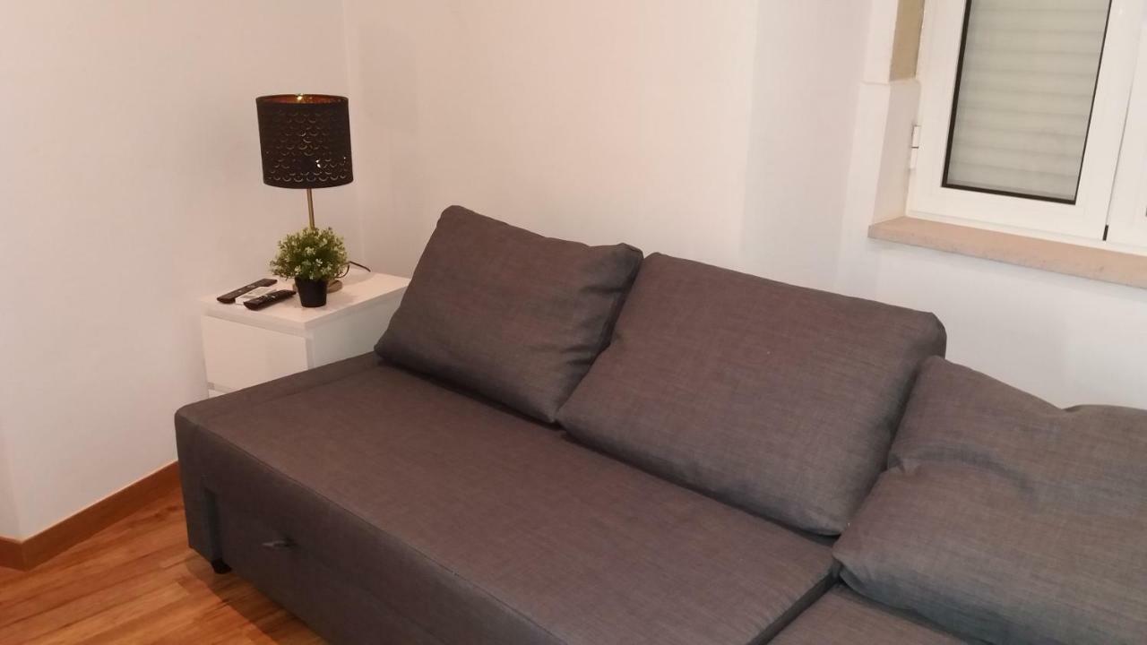 Ajuda - Tram Line Apartment *