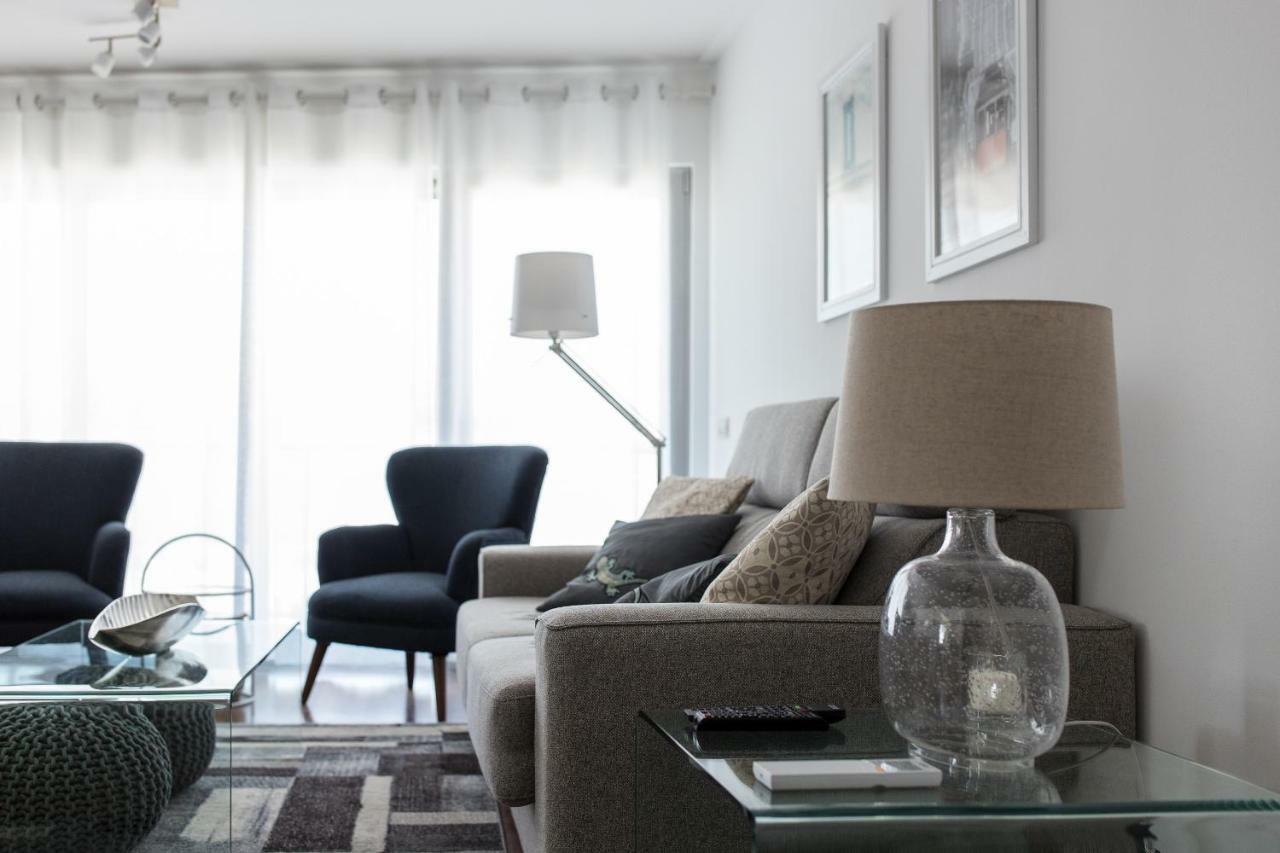 Apartment Charming With Balcony & Pool