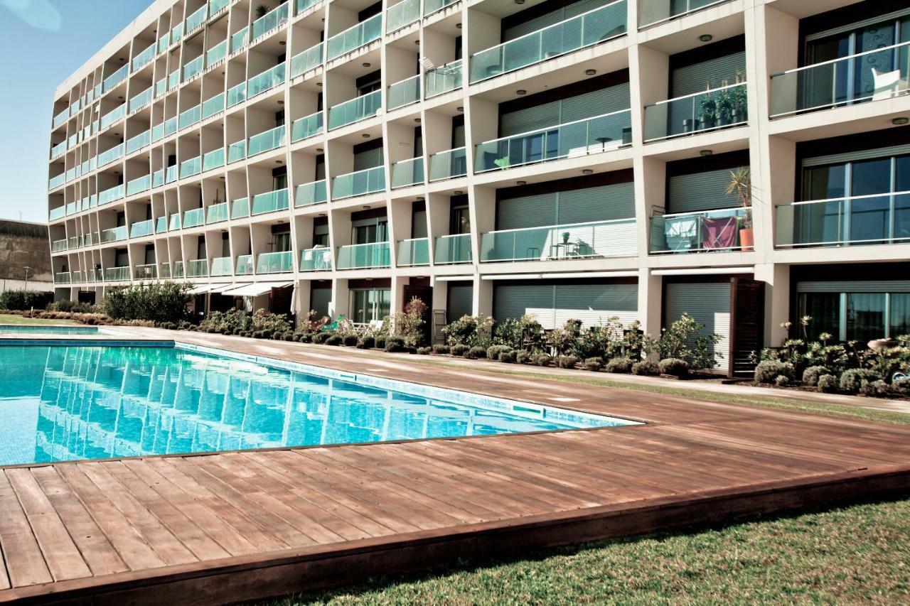 Charming With Balcony & Pool Lisbon
