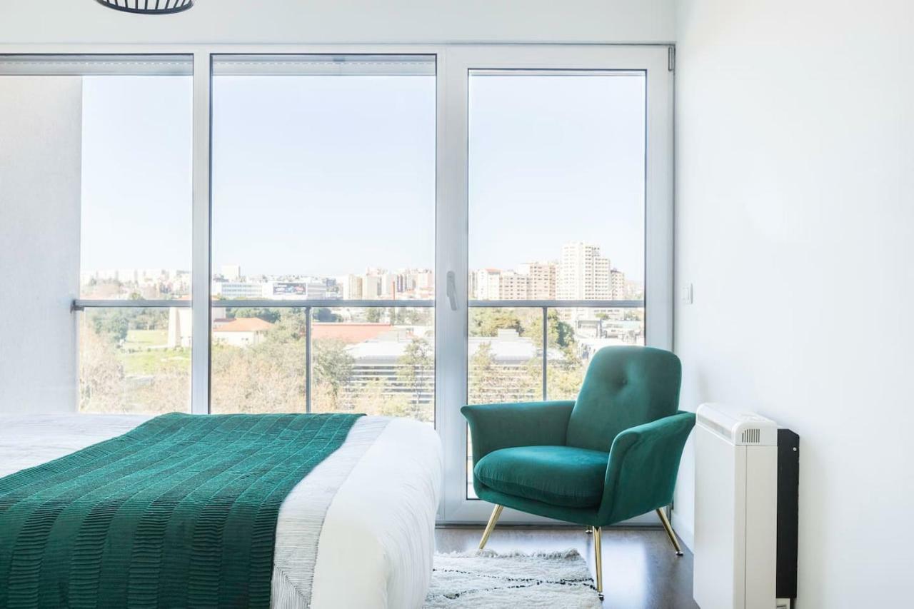 Amazing Flat - Pool And Parking Apartment *