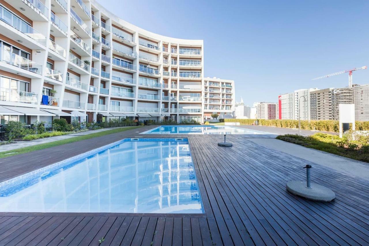 Amazing Flat - Pool And Parking Apartment *