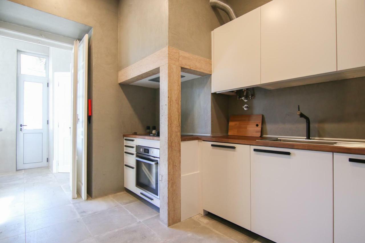 Apartment Amazing Fully Renovated In Center *