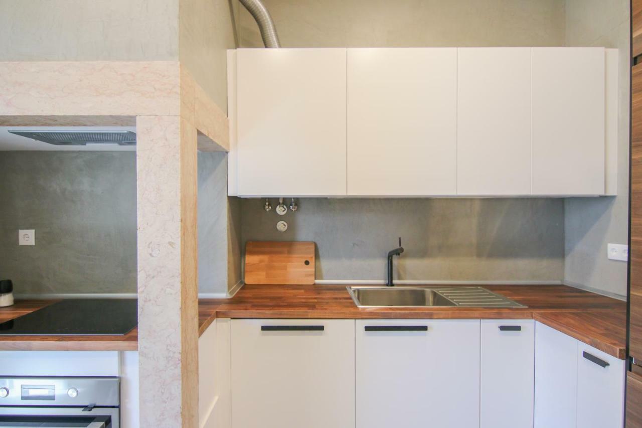 Amazing Fully Renovated In Center Apartment Lisbon