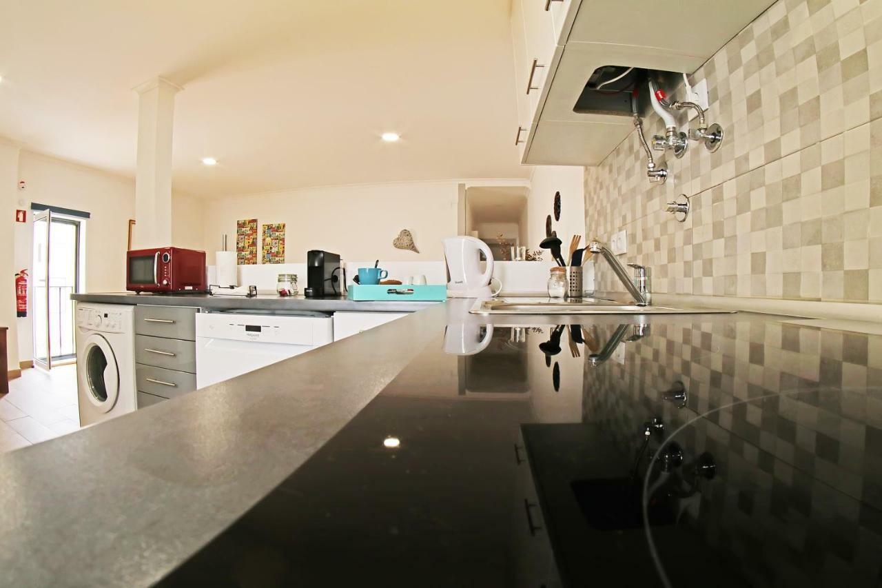 Apartment Sweethome At Alfama's Heart Lisbon