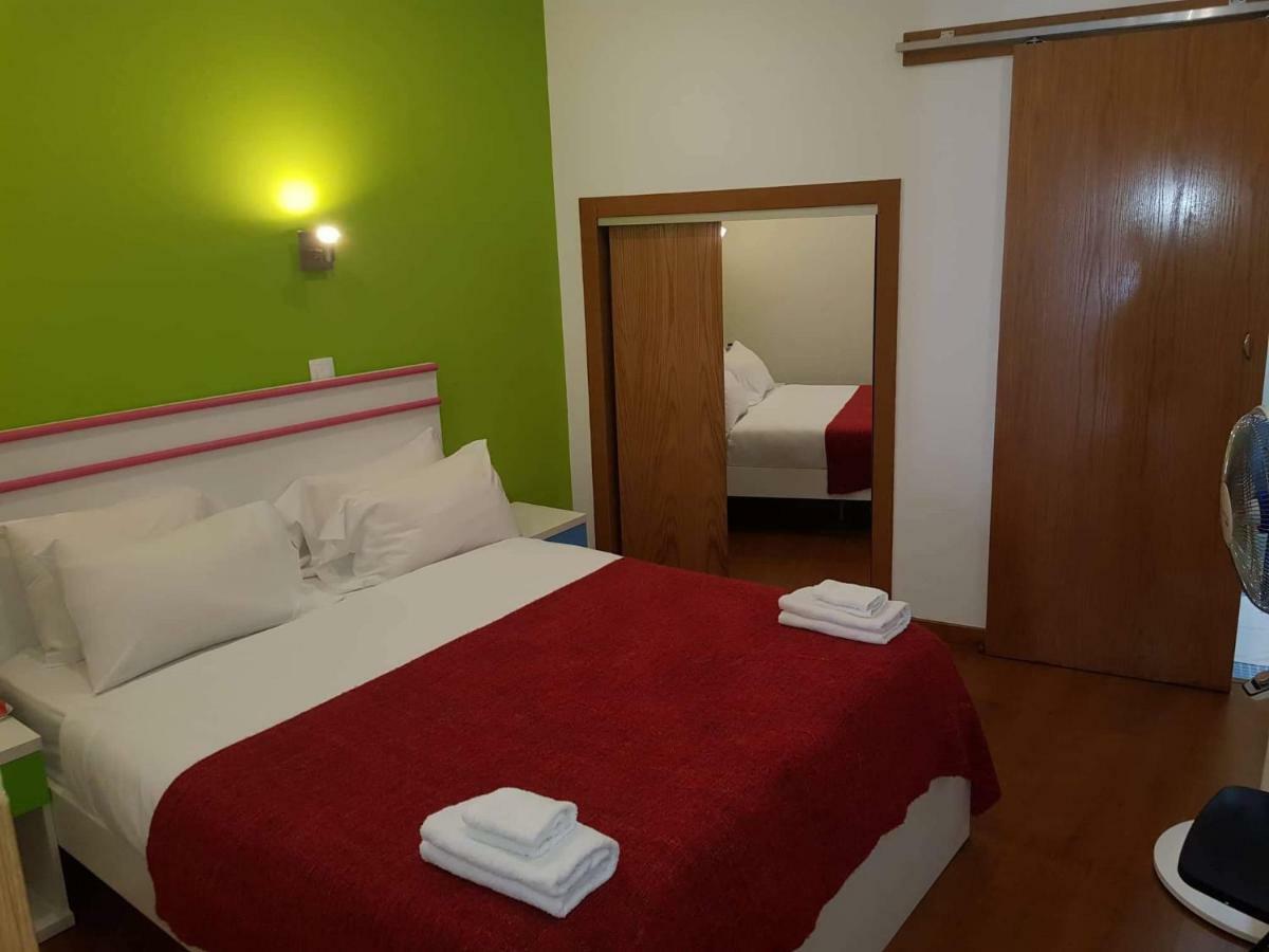Guest house Martim Moniz 28 *