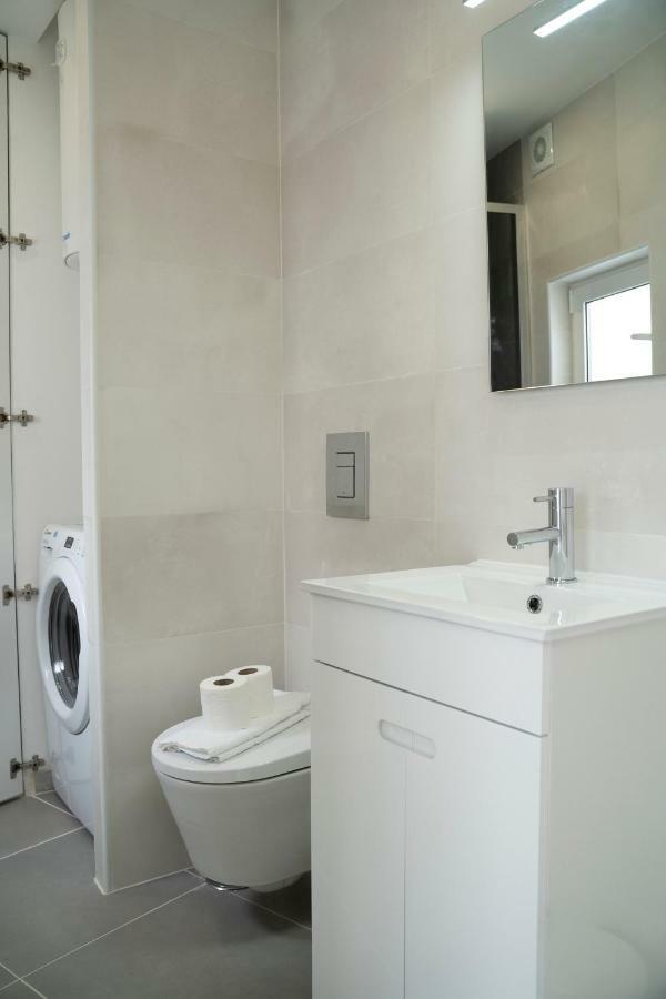 Funky Two Bedroom Saldanha Apartment