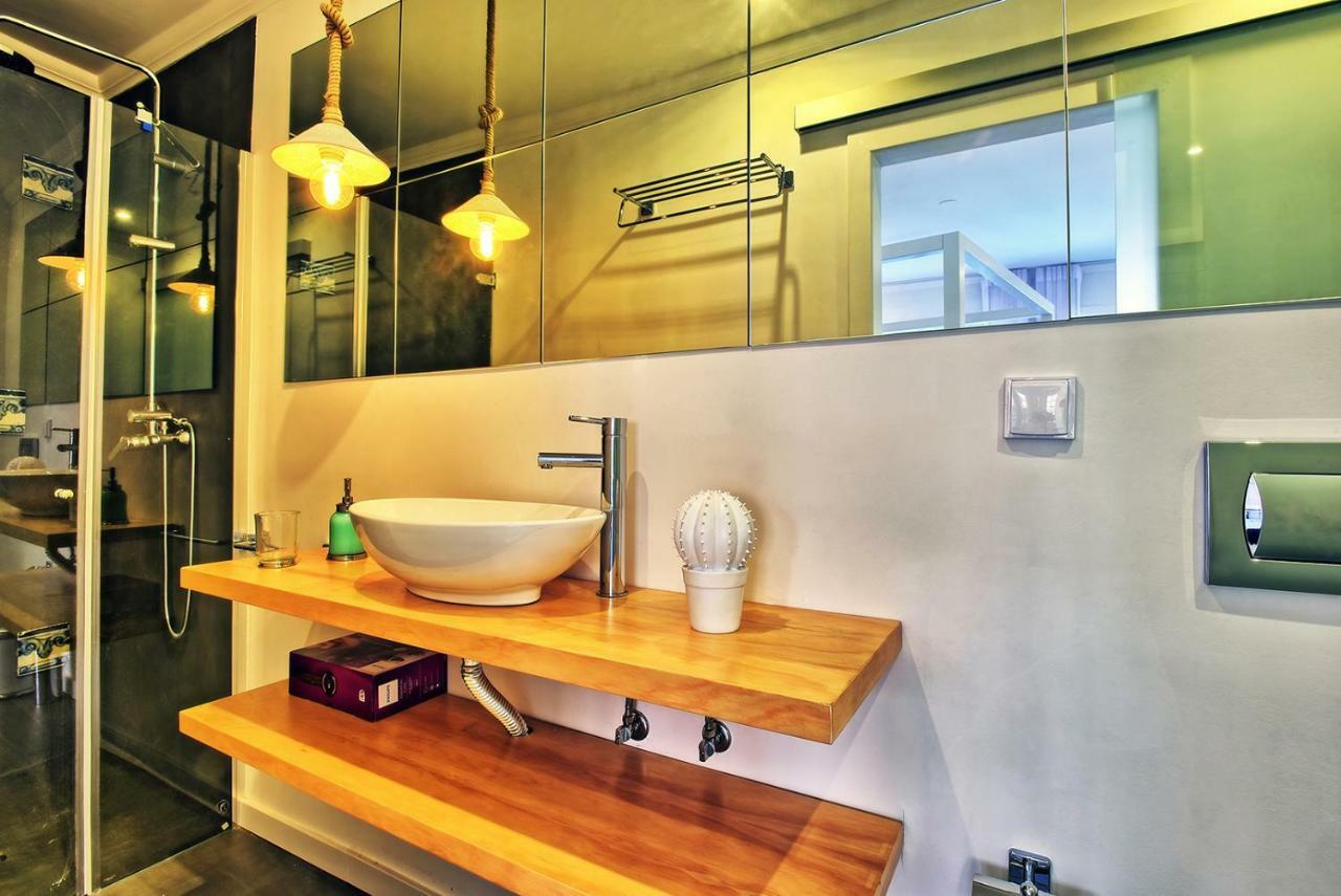 Localtraveling Cathedral & Castle - Family Apartment Lisbon