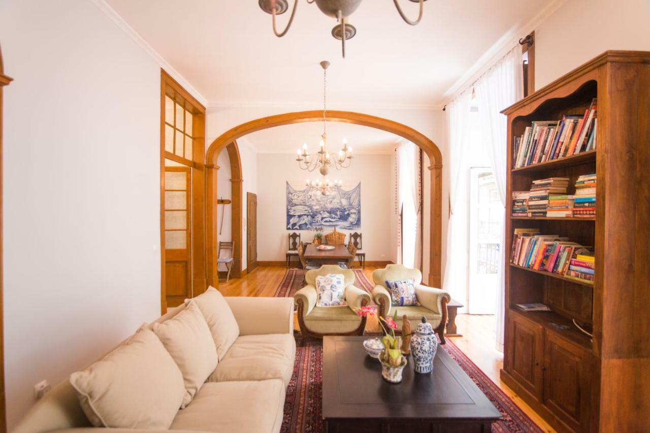 Classic Downtown Apartment Lisbon