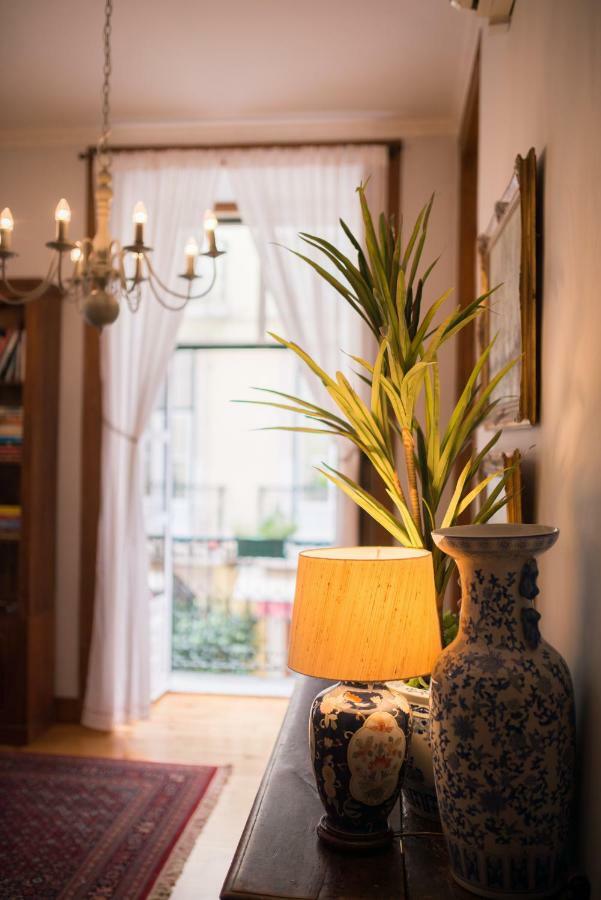 Classic Downtown Apartment