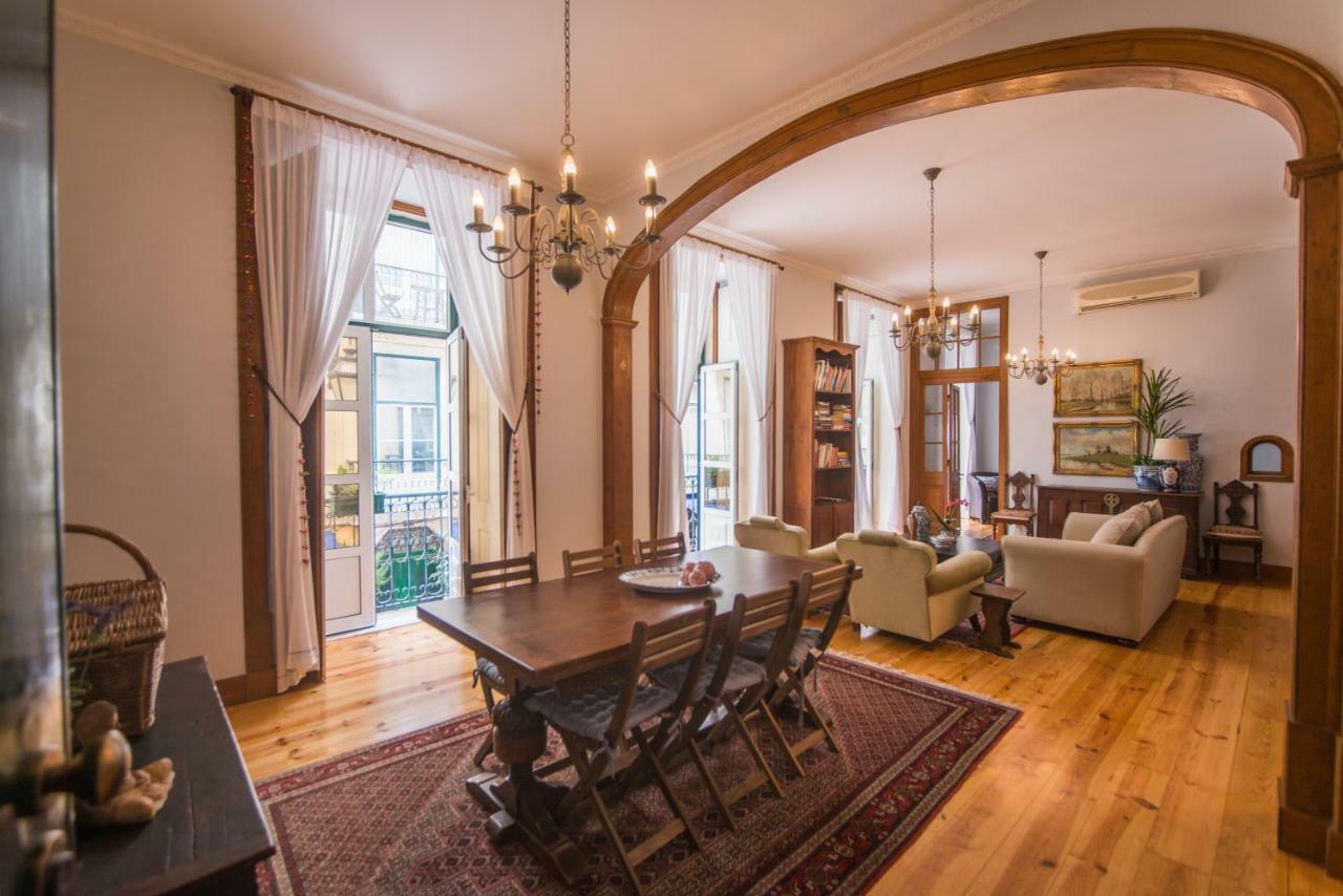 Classic Downtown Apartment Lisbon