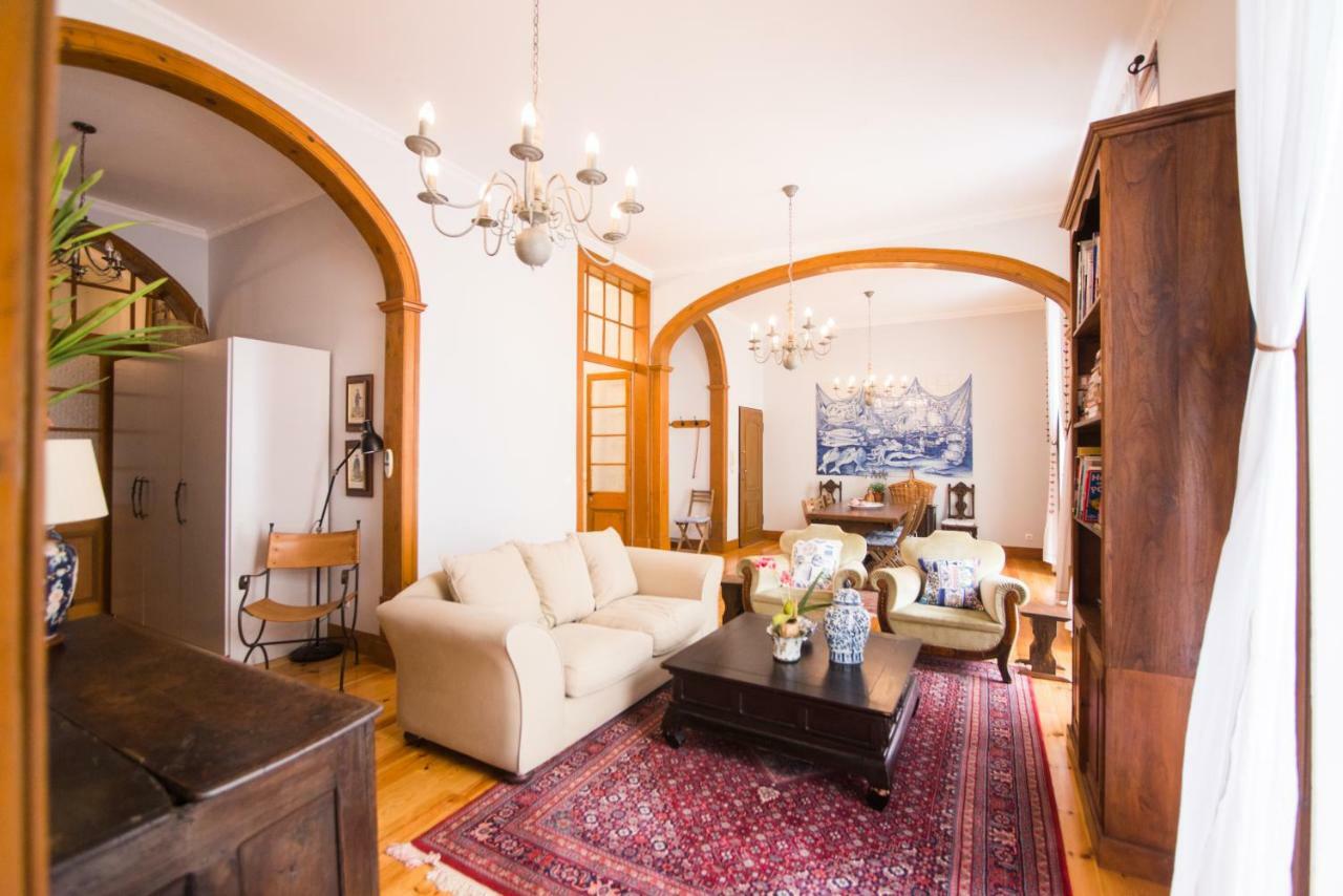 Classic Downtown Apartment