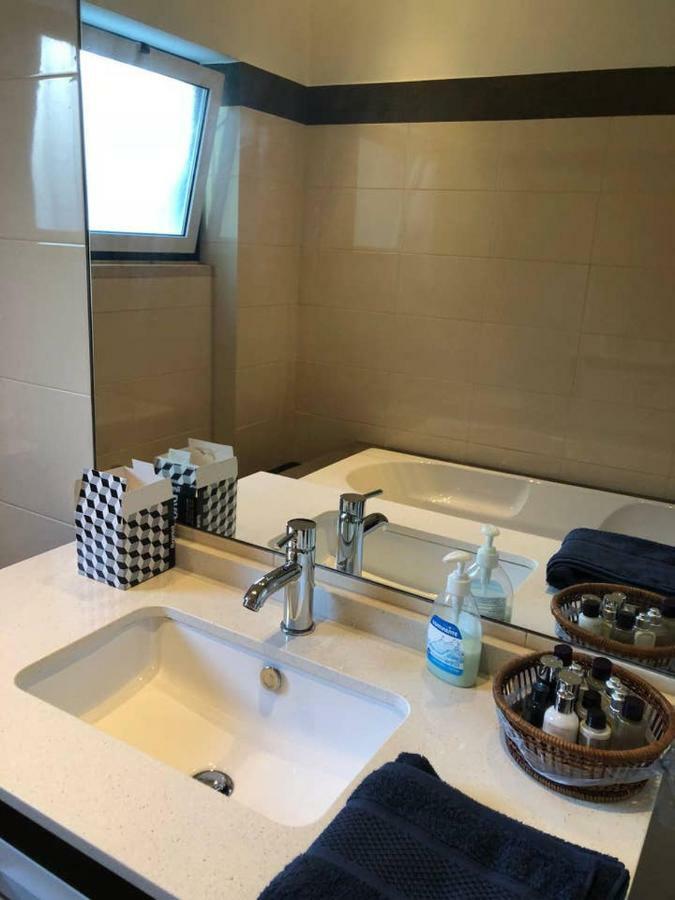 Grandmommy's House - Traditional And Comfy Lisboan * Lisbon