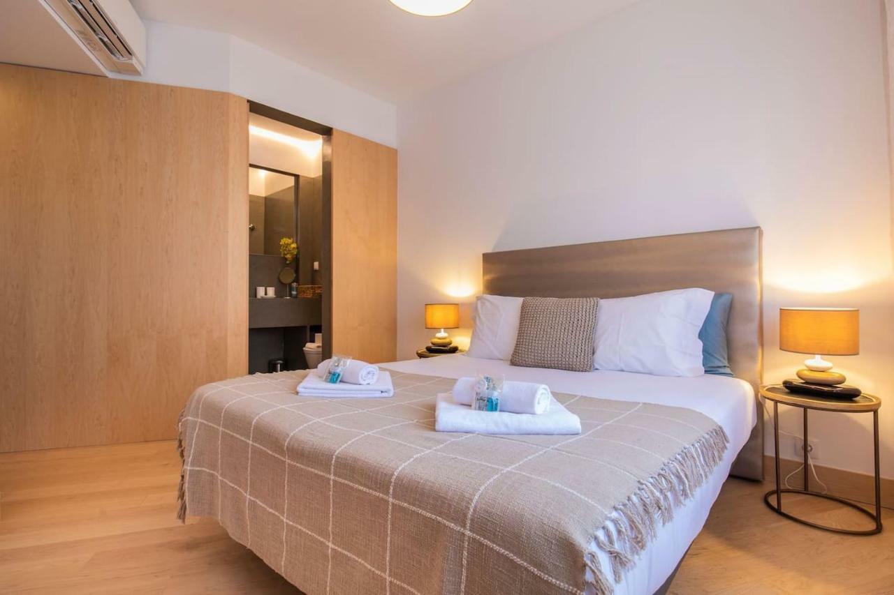 Lovelystay - Sunshine In The Heart Of Graça *